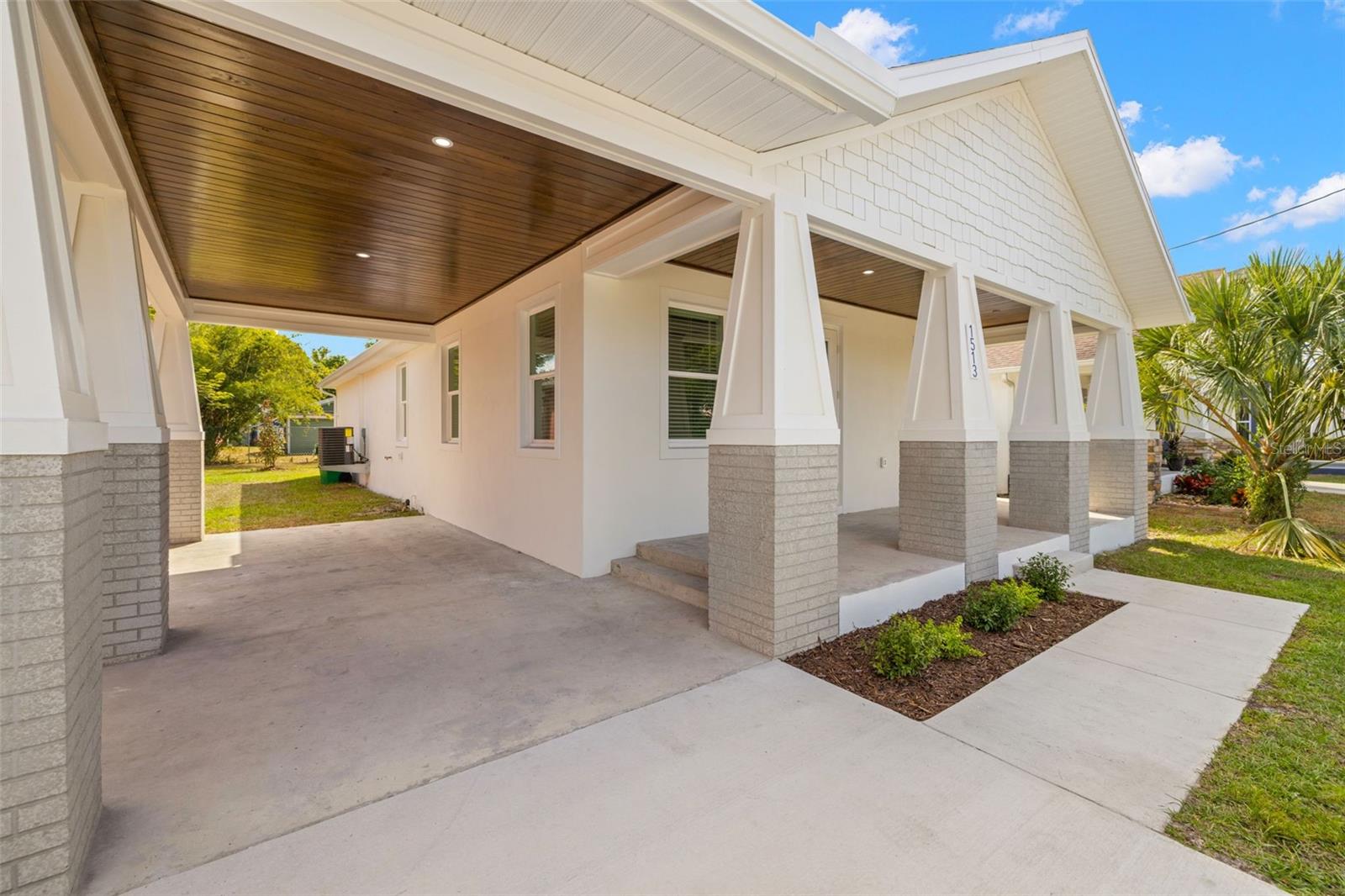 RIVERBEND MANOR - Residential