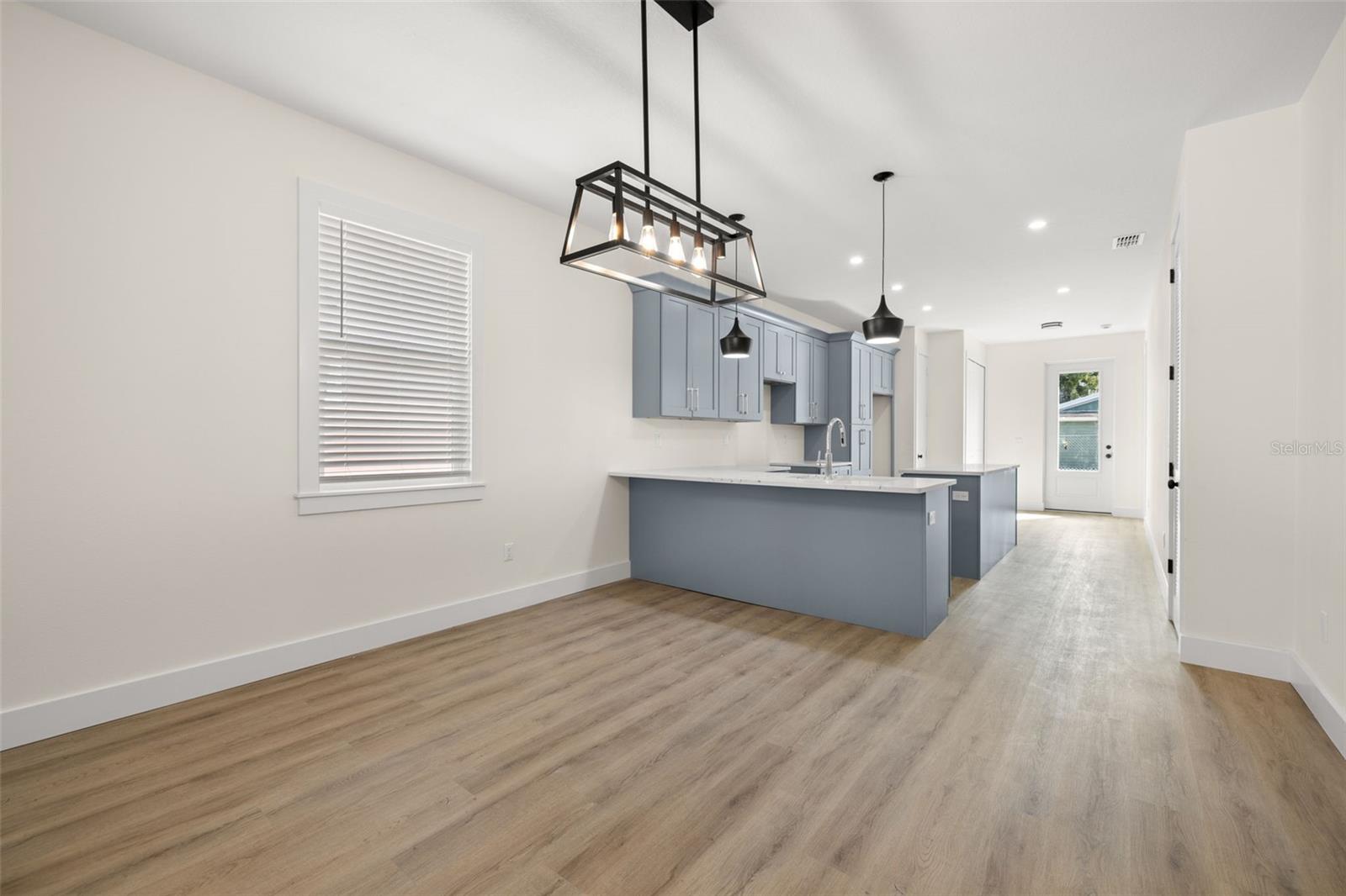 RIVERBEND MANOR - Residential