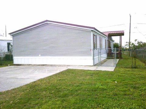 Manufactured Home in OKEECHOBEE FL 1052 CASEY LANE.jpg