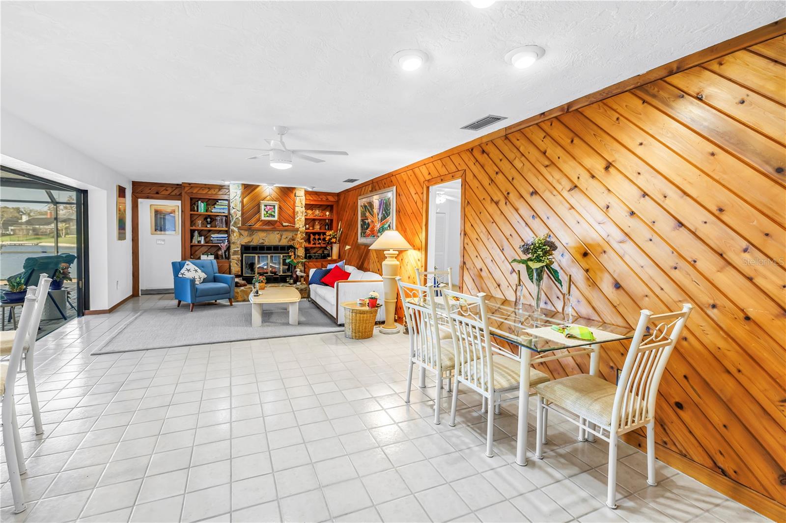 RIVIERA BAY 1ST ADD - Residential