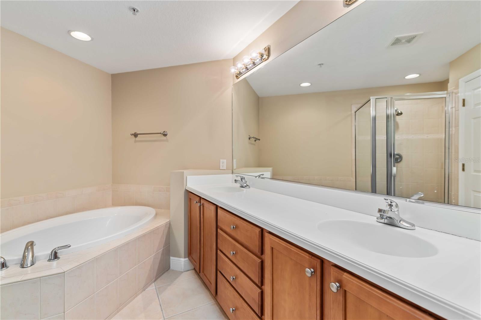 MIRAMAR LAGOONS AT LAKEWOOD RANCH II - Residential