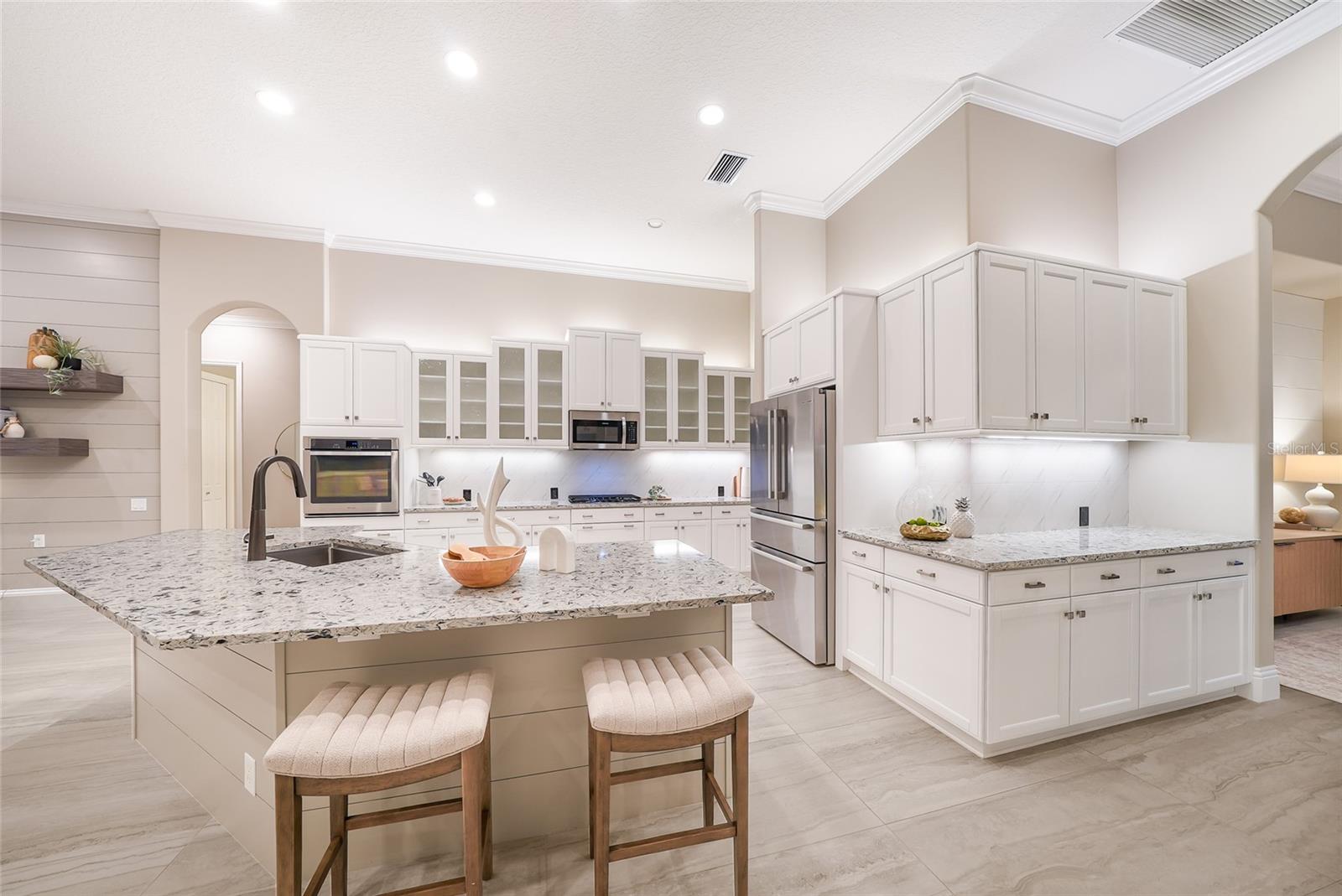 8122 LONE TREE GLEN