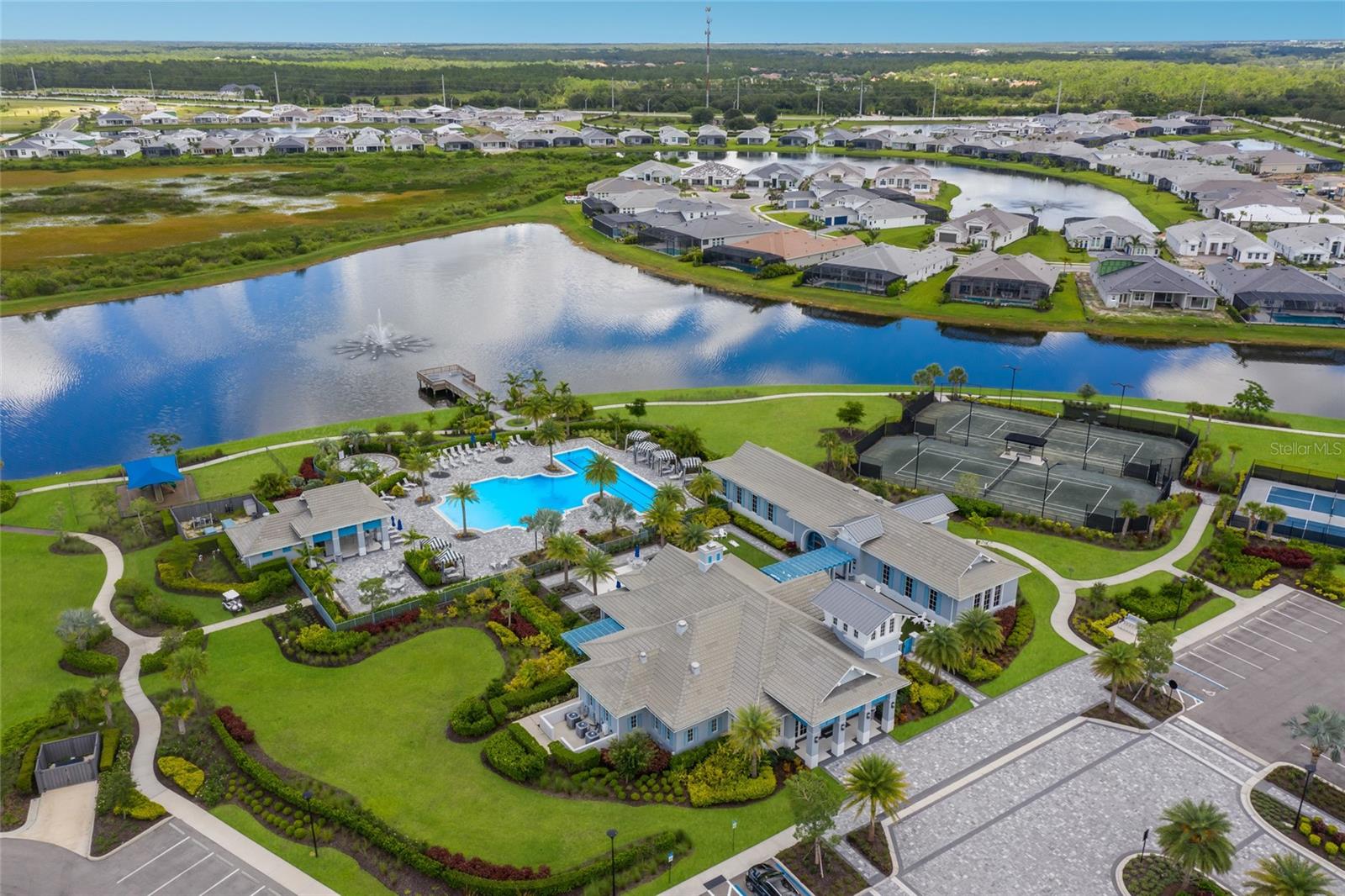 ISLES AT LAKEWOOD RANCH - Residential