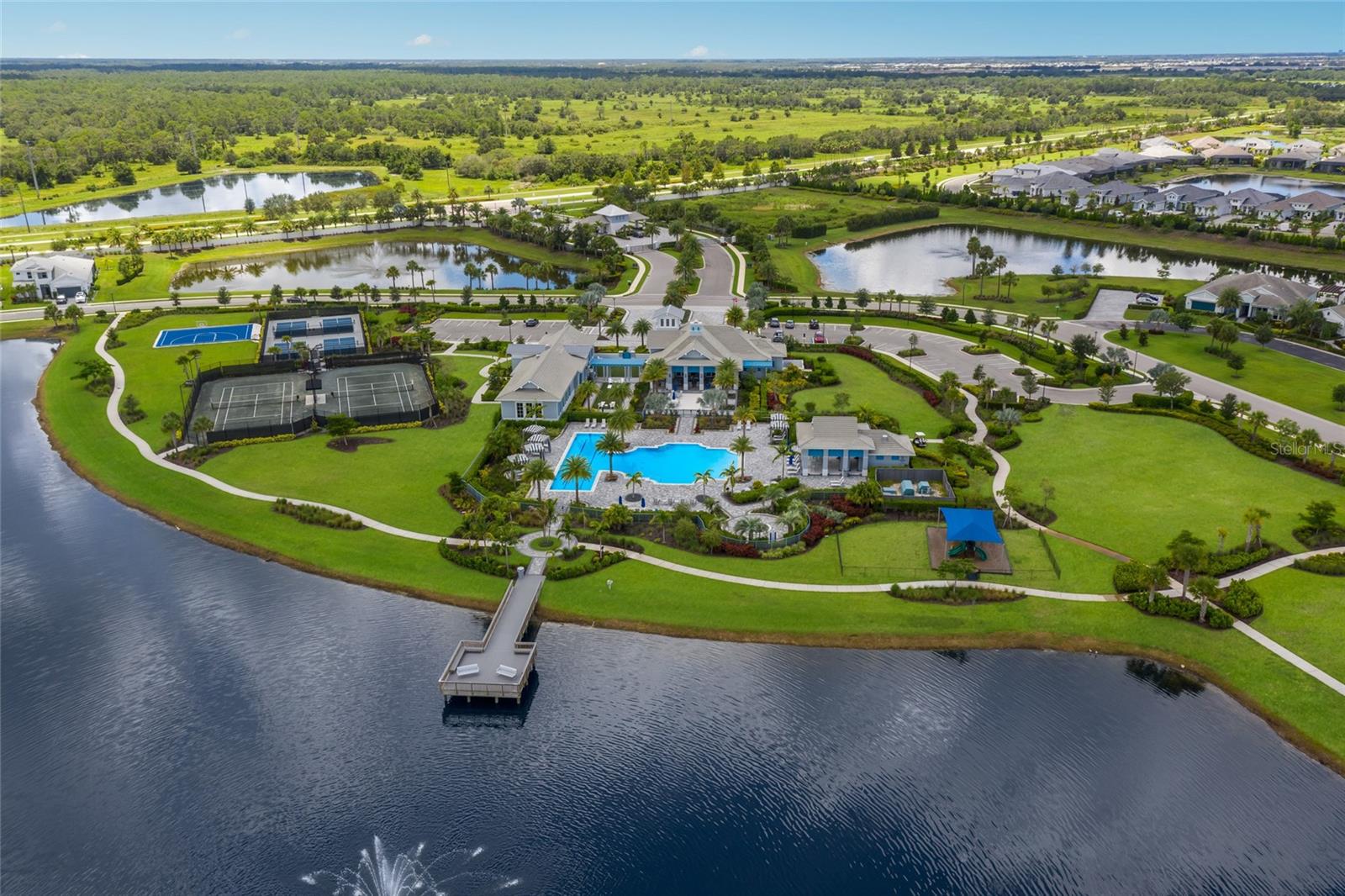 ISLES AT LAKEWOOD RANCH - Residential