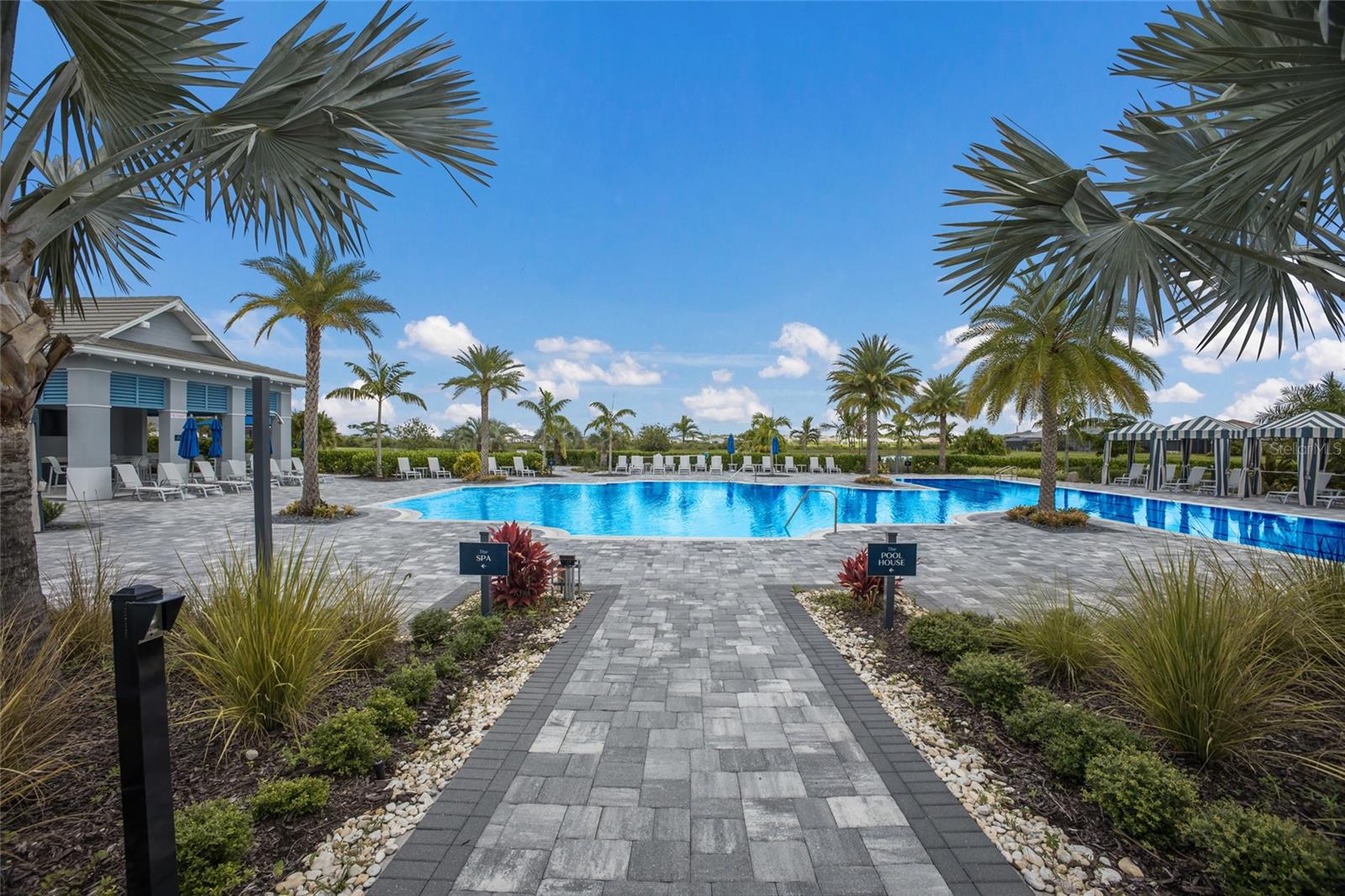 ISLES AT LAKEWOOD RANCH - Residential