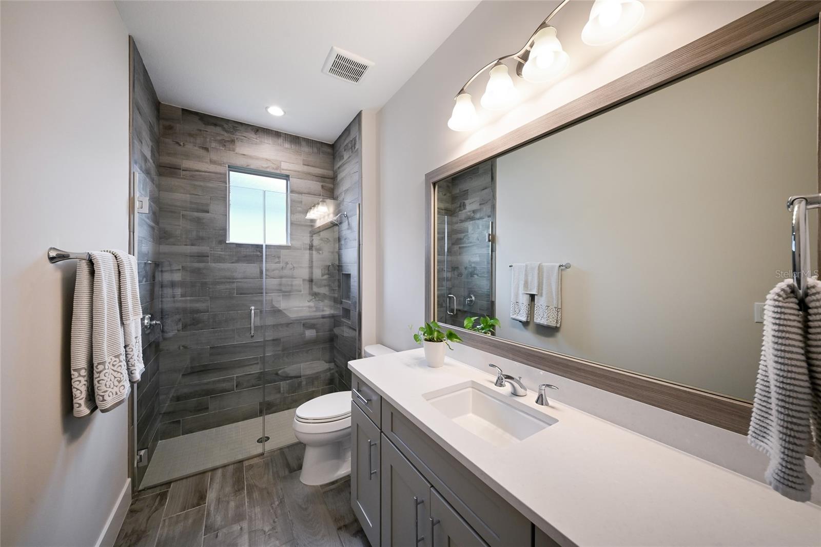 ISLES AT LAKEWOOD RANCH - Residential