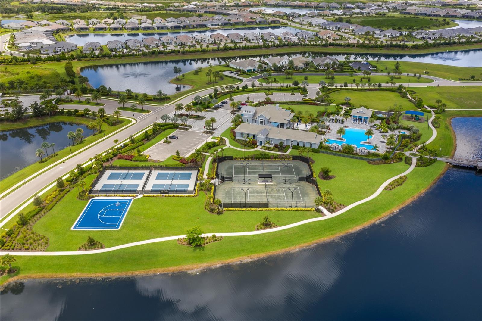ISLES AT LAKEWOOD RANCH - Residential