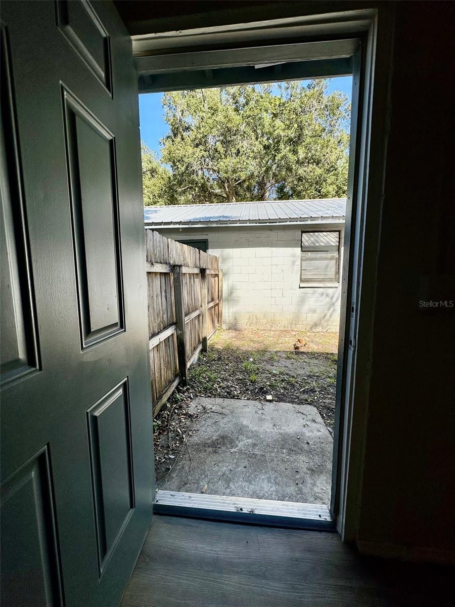 HARRIS ESTATE HARRIS LANDS REPL E 1/2 - Residential Lease