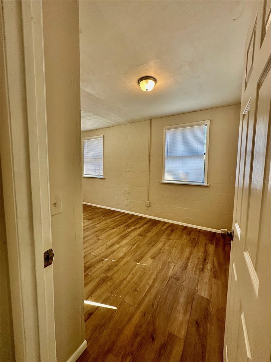 HARRIS ESTATE HARRIS LANDS REPL E 1/2 - Residential Lease