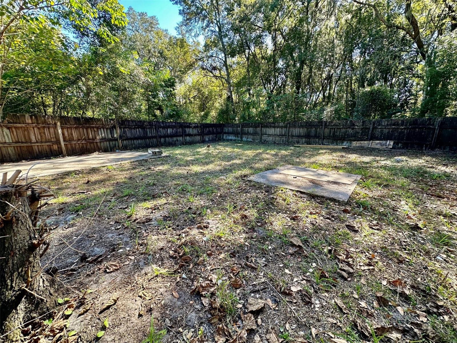 HARRIS ESTATE HARRIS LANDS REPL E 1/2 - Residential Lease