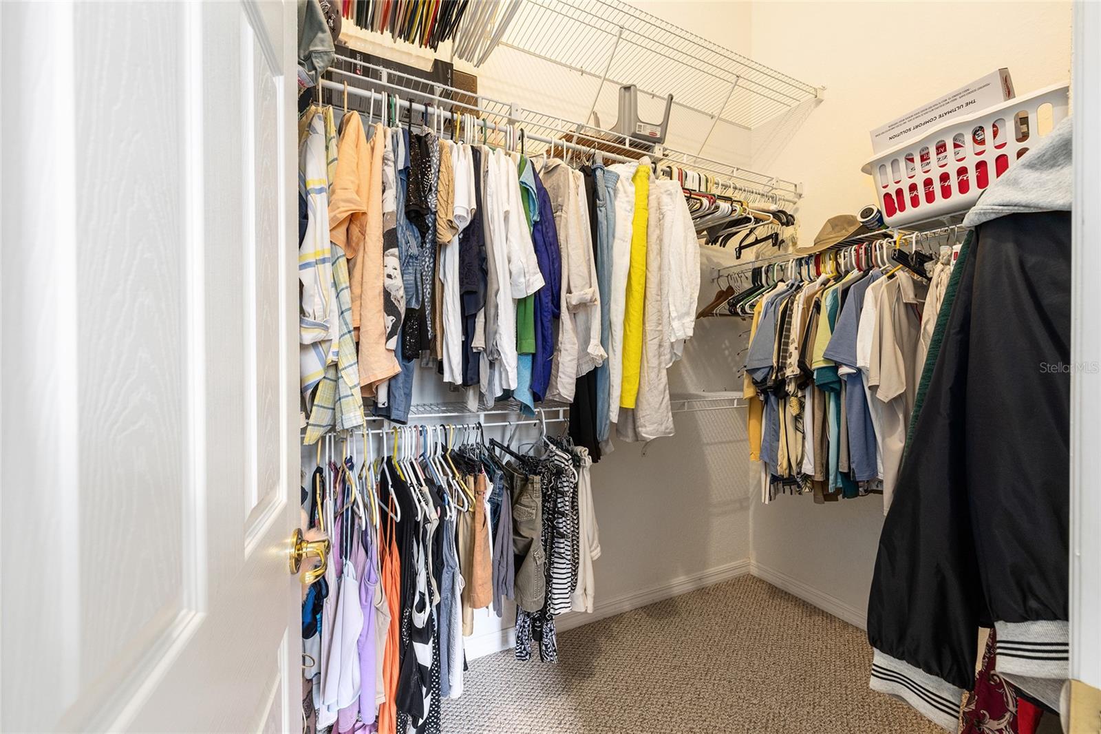 OAK RUN LAUREL OAKS - Residential