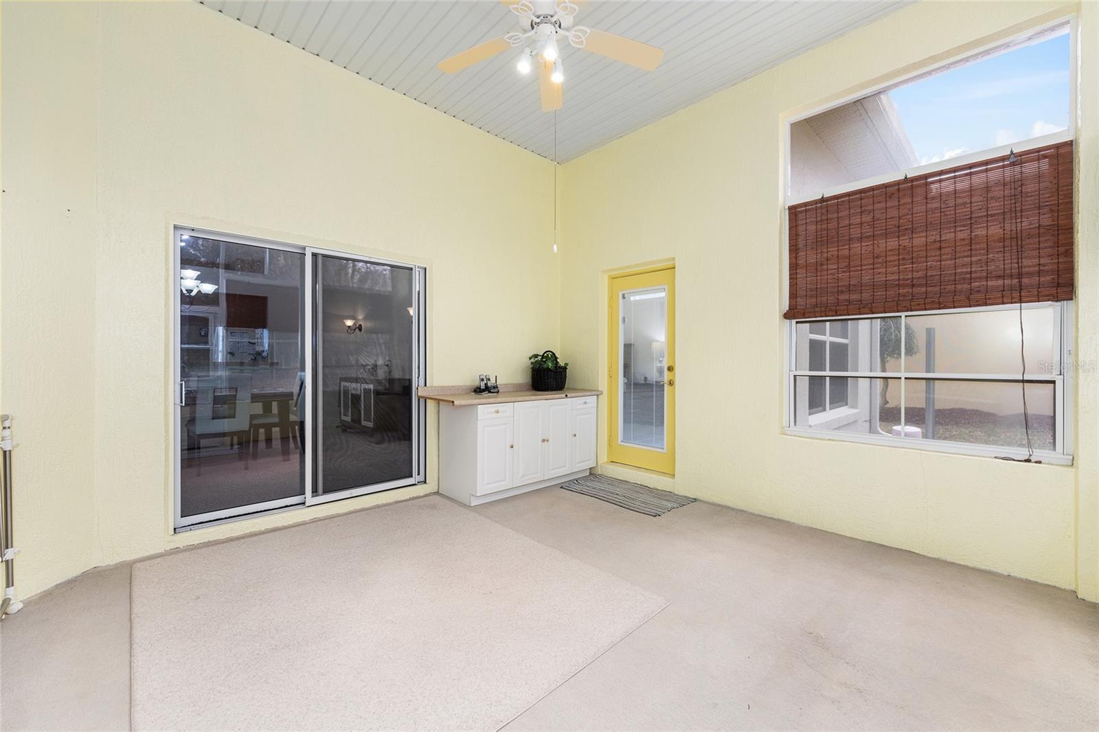 OAK RUN LAUREL OAKS - Residential