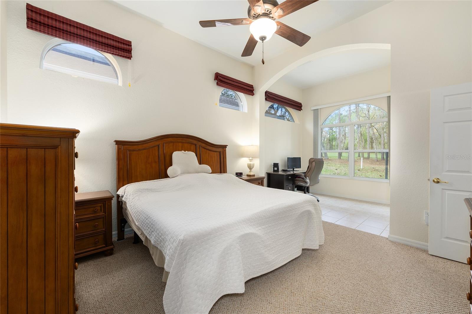 OAK RUN LAUREL OAKS - Residential