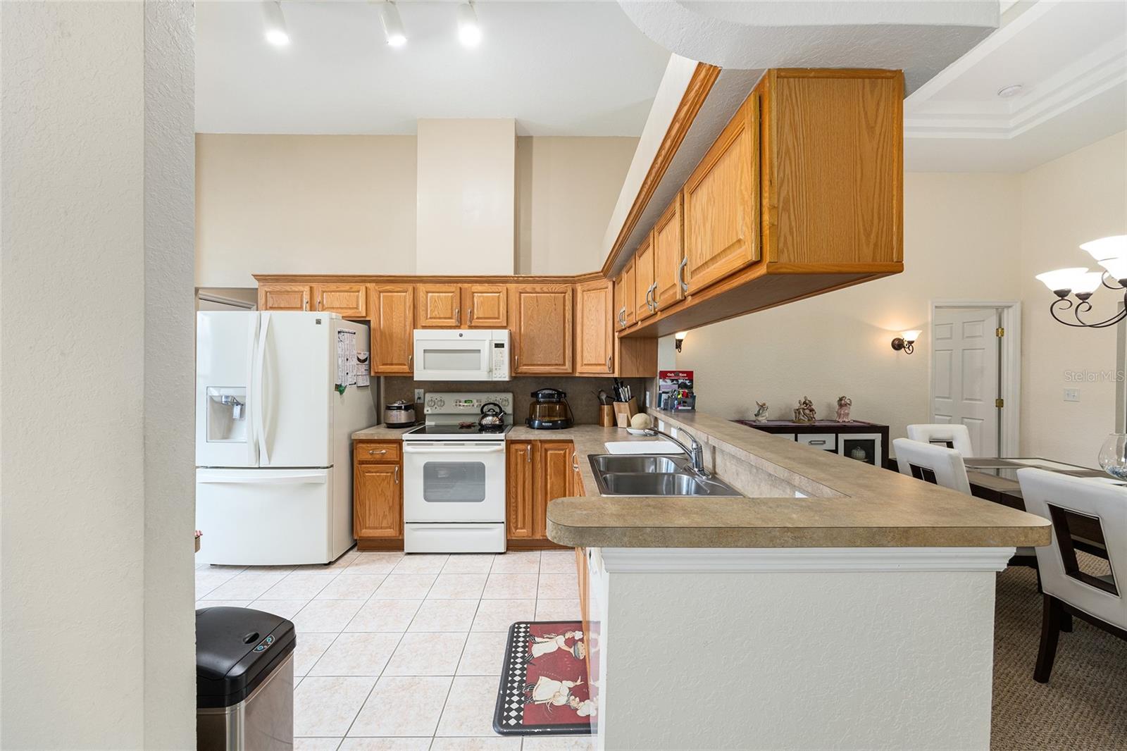 OAK RUN LAUREL OAKS - Residential