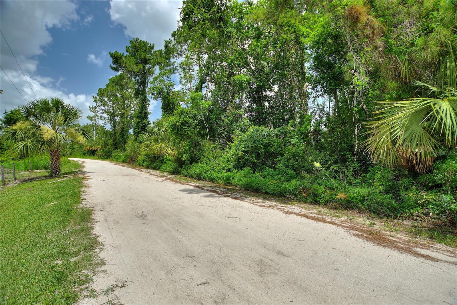 3989 CRESTHILL LANE