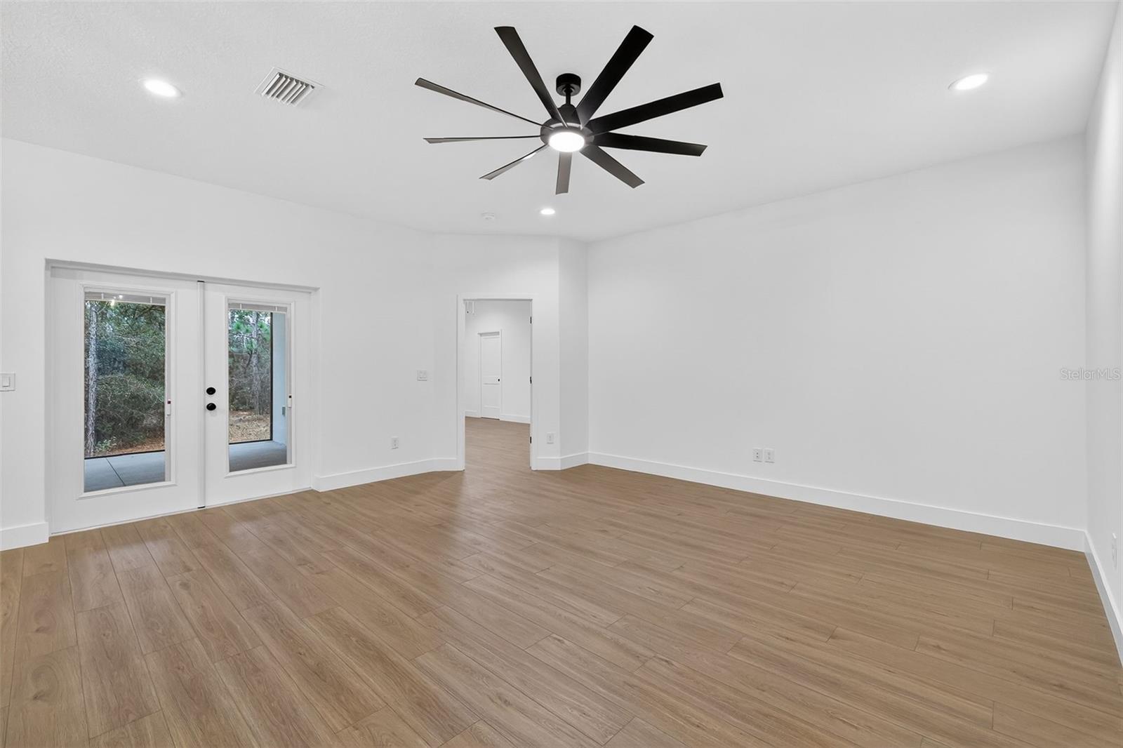 OAK HILL - Residential