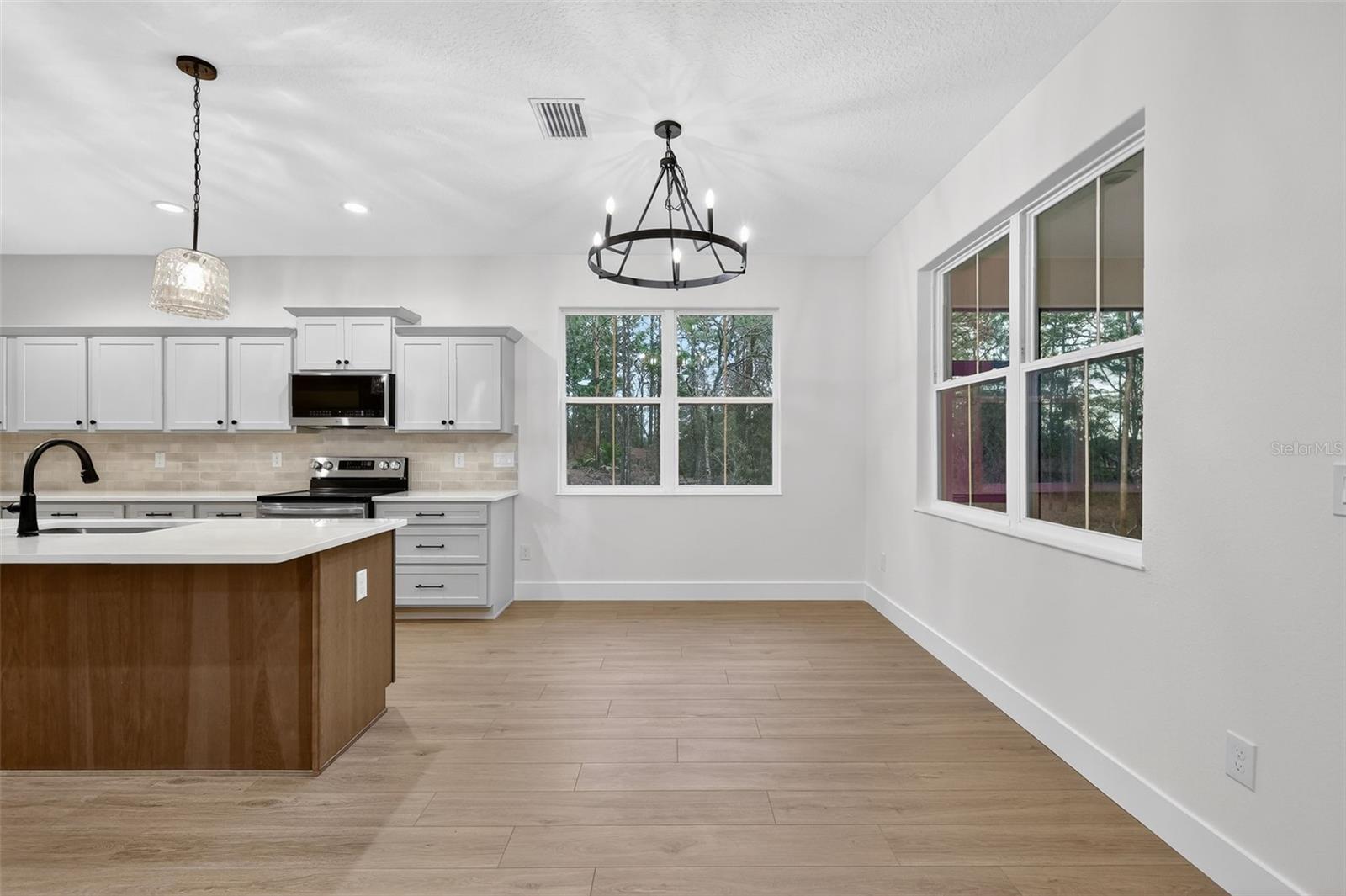 OAK HILL - Residential