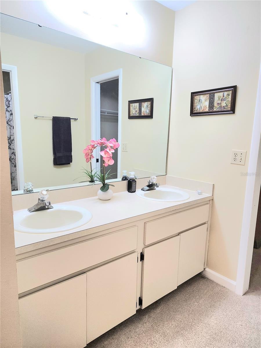 MEADOW OAKS A CONDO - Residential