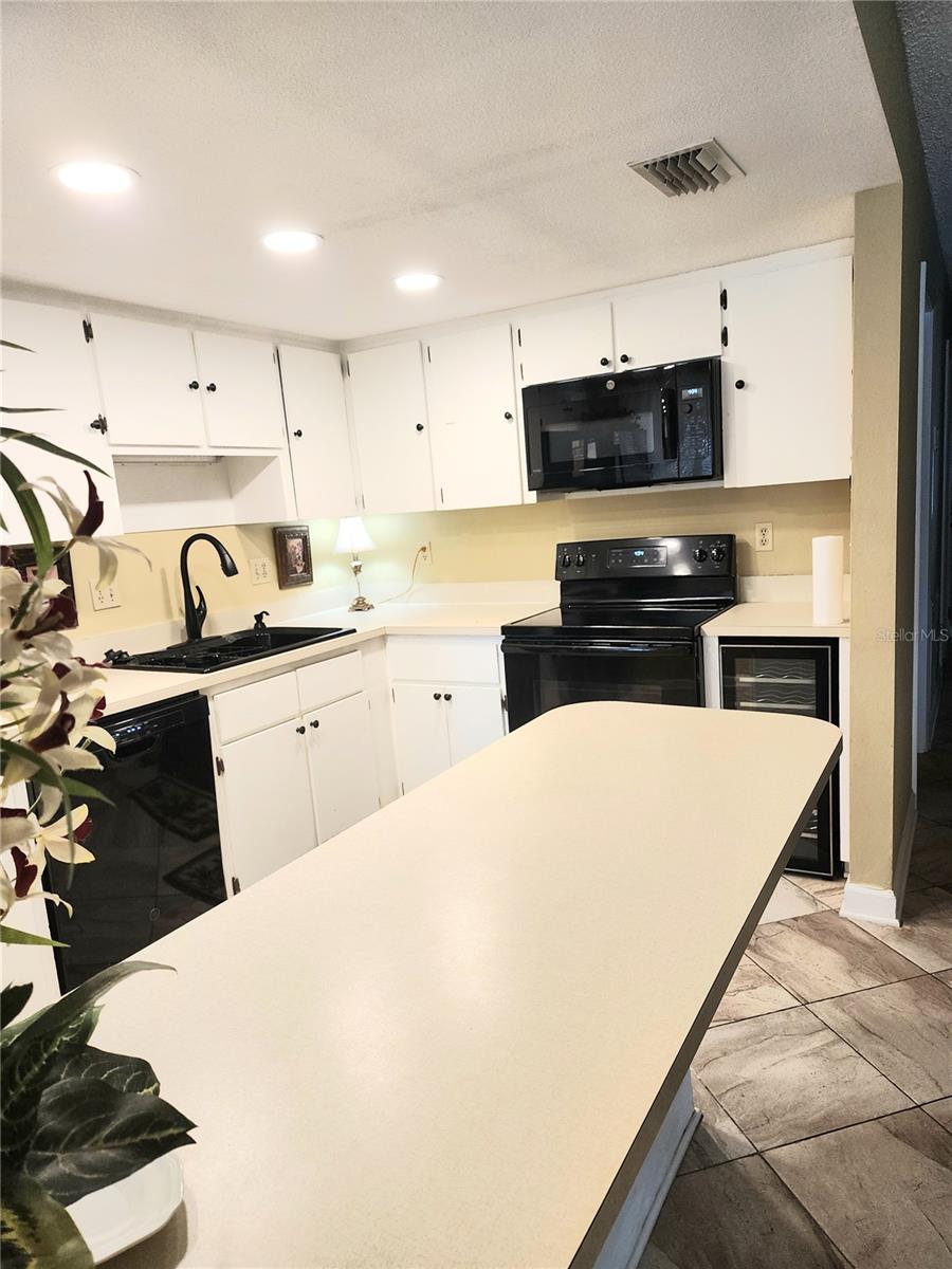 MEADOW OAKS A CONDO - Residential