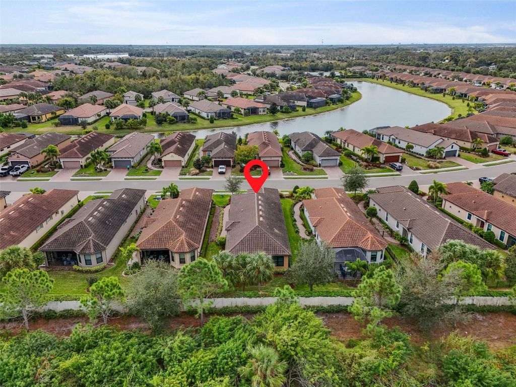 Photo of 10413 Highland Park Place, Palmetto, FL 34221 (MLS # A4673574)