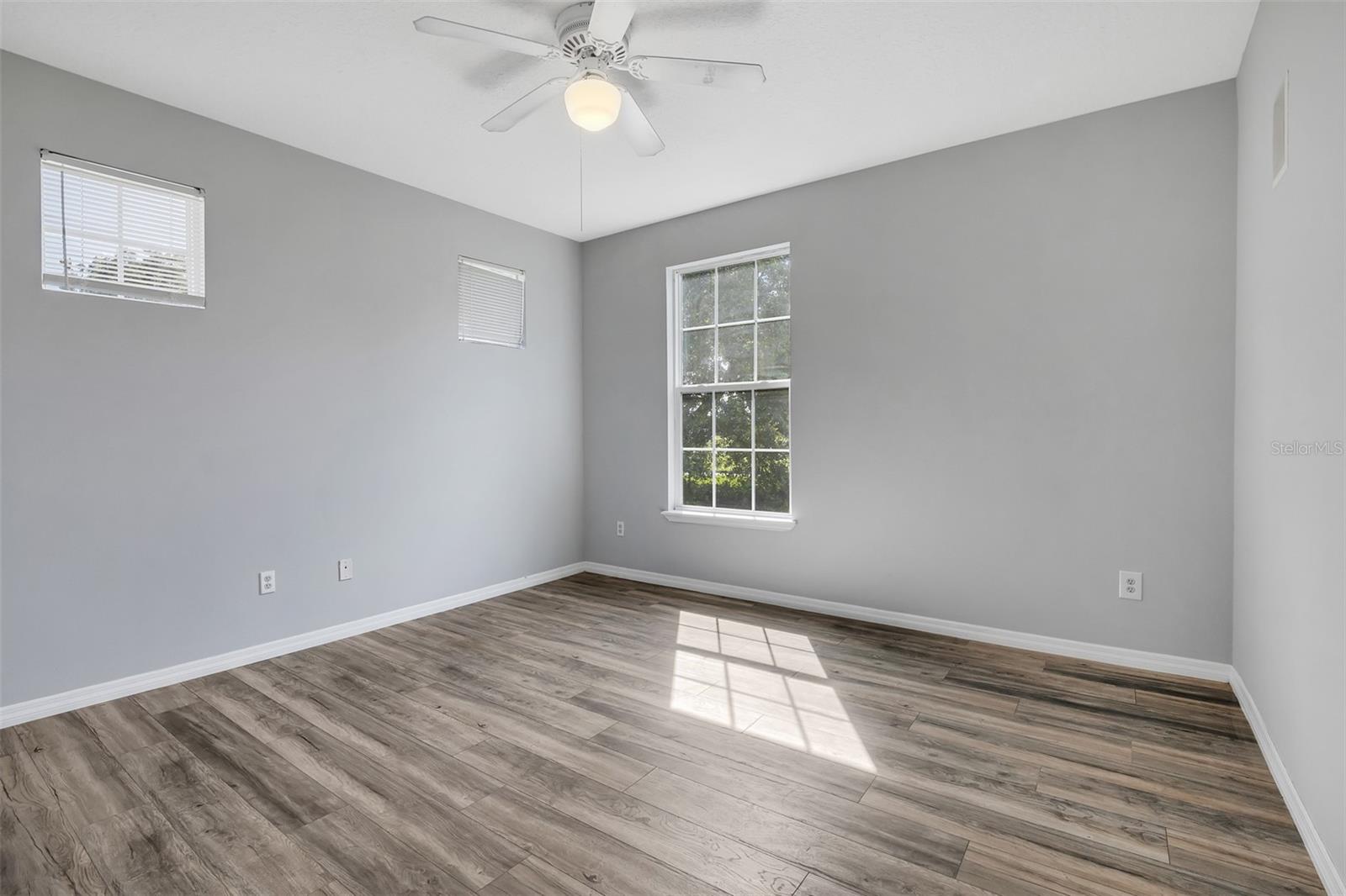 CAPRI/HUNTERS CRK CONDO - Residential