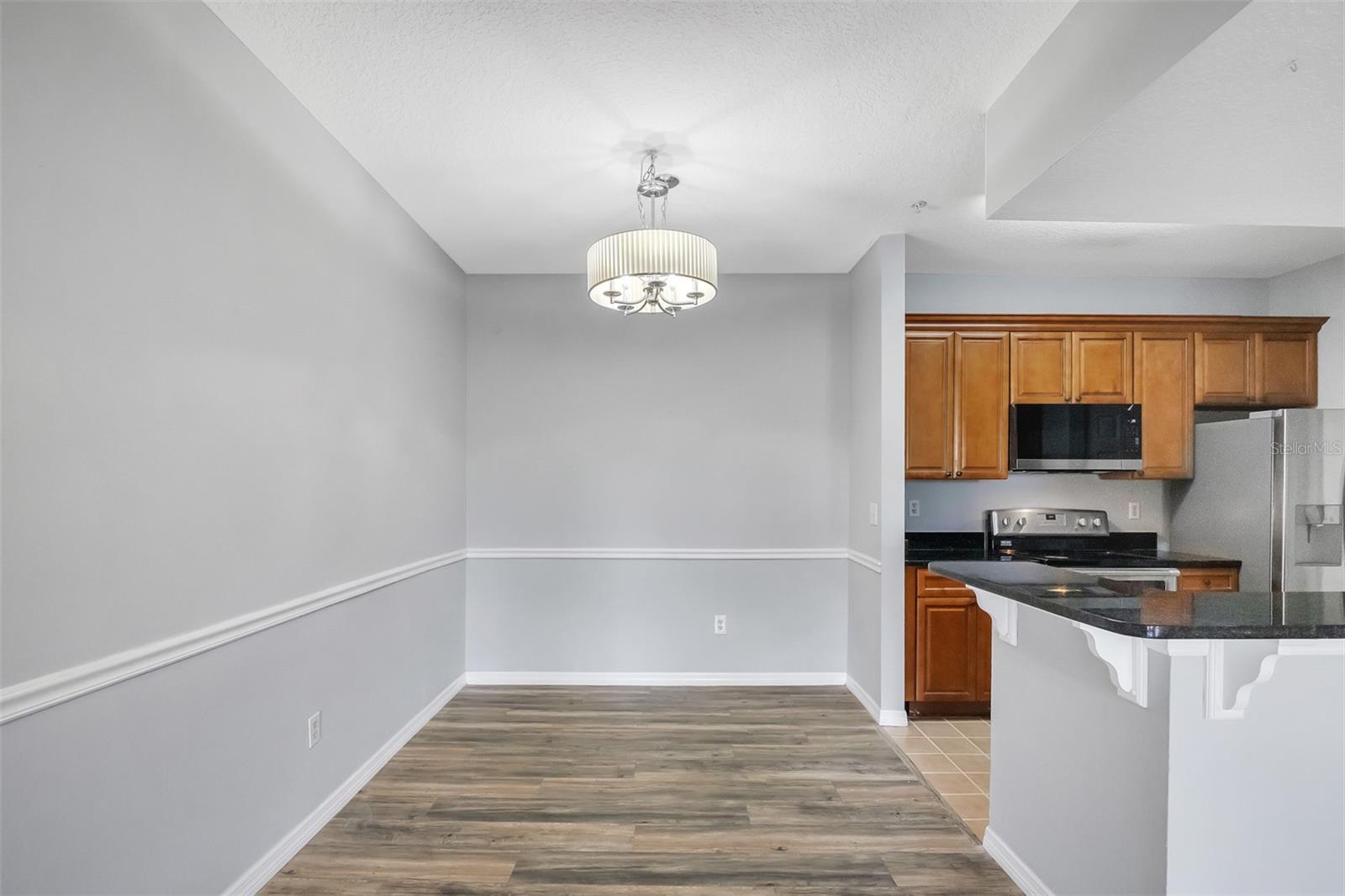 CAPRI/HUNTERS CRK CONDO - Residential