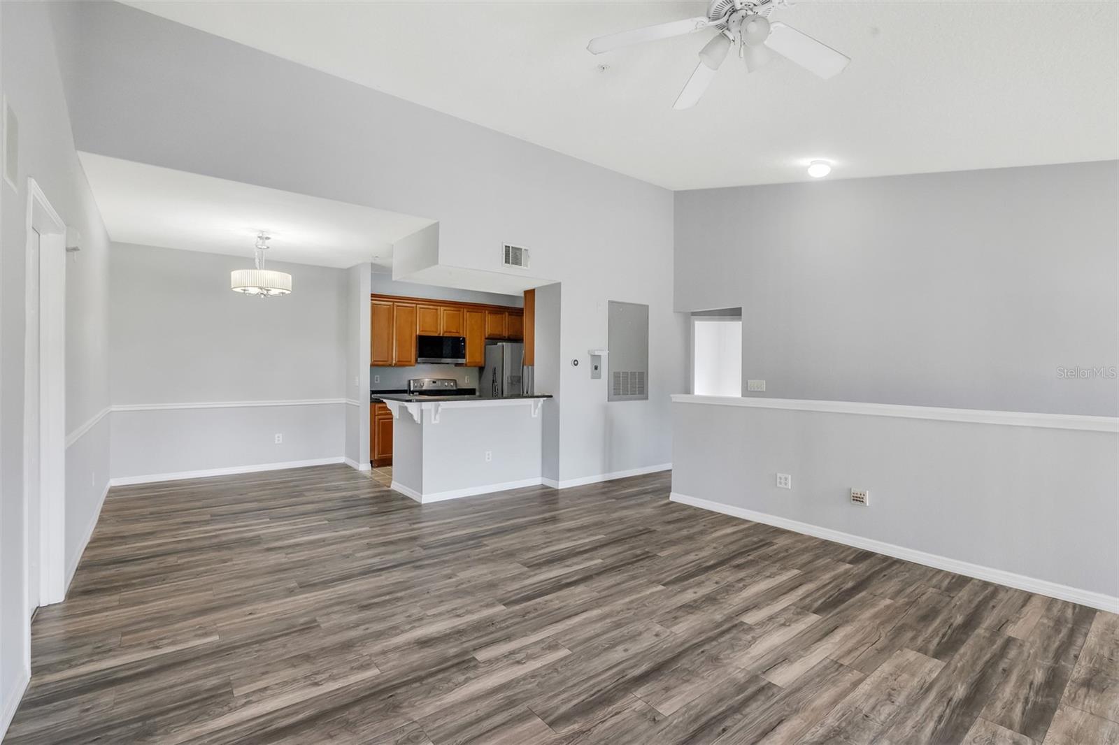 CAPRI/HUNTERS CRK CONDO - Residential