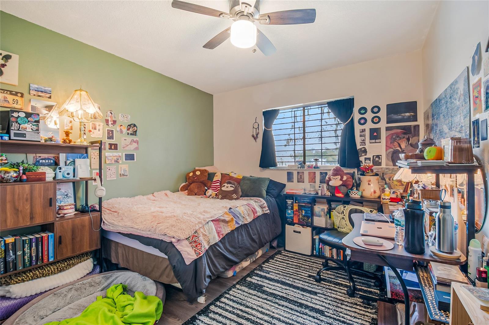 VILLAS AT SIGNAL HILL - Residential