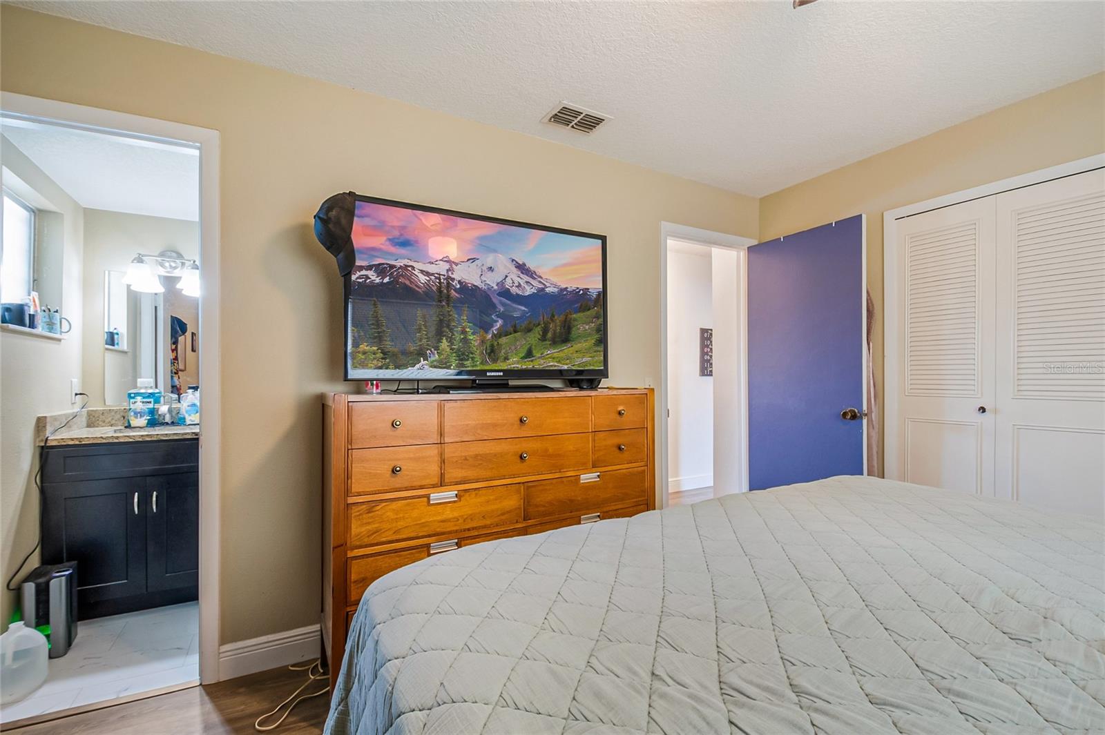 VILLAS AT SIGNAL HILL - Residential