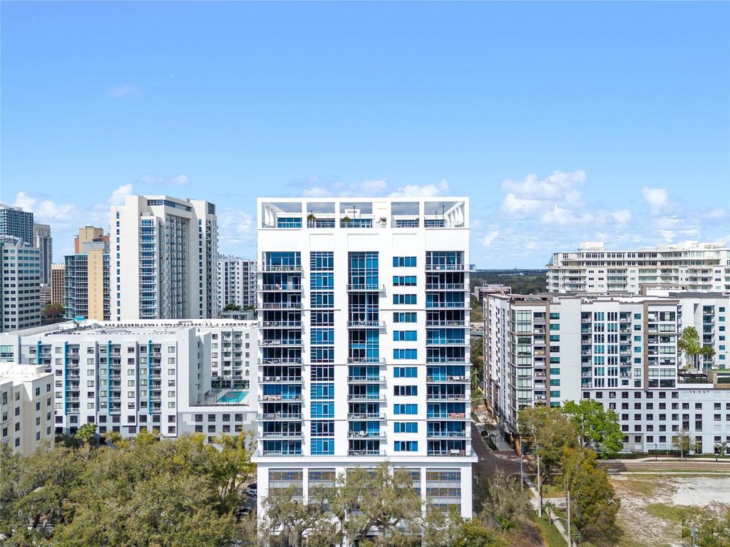 Photo of 260 S Osceola Ave #601, Orlando, FL 32801 (MLS # O6384627)