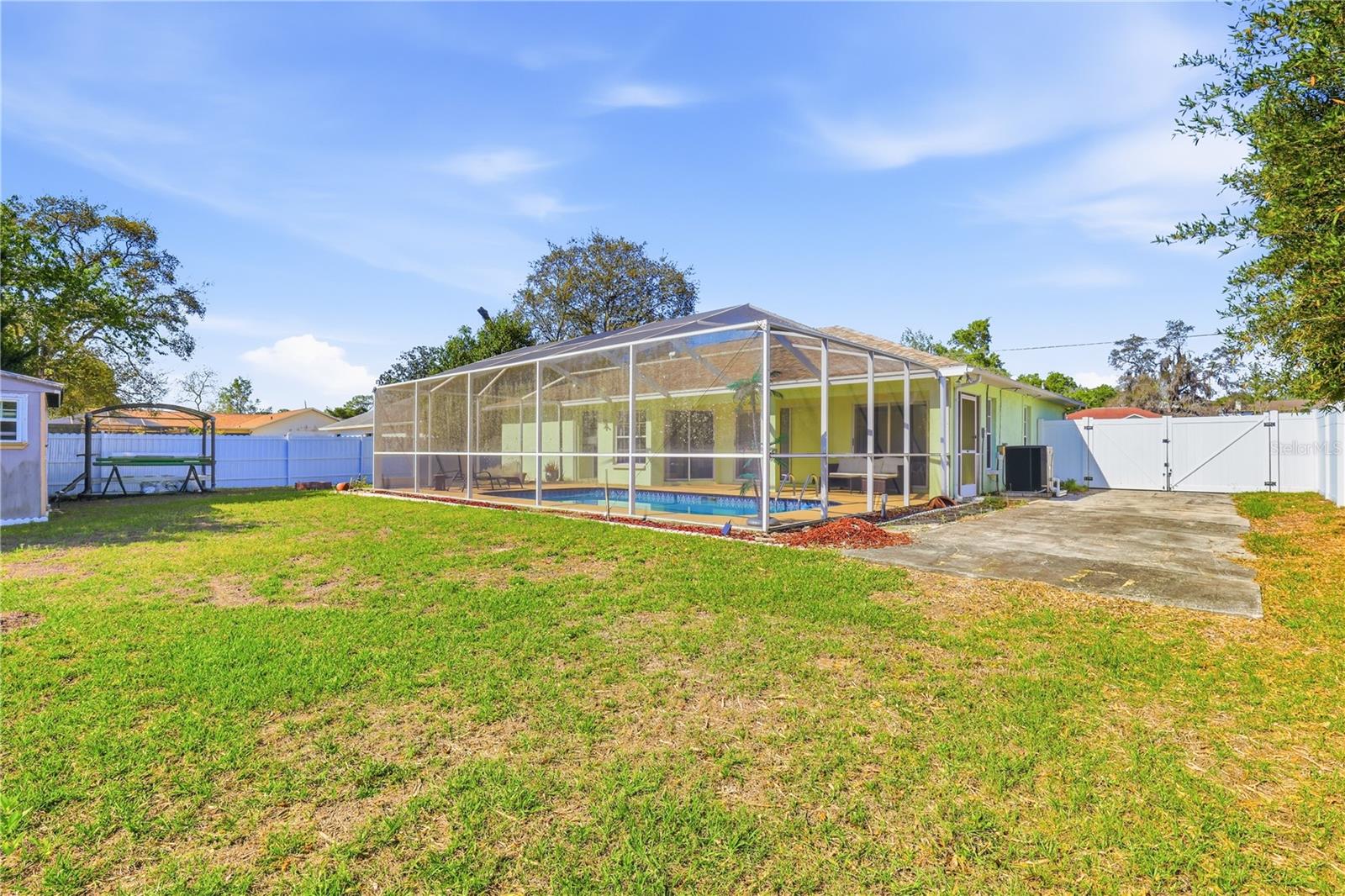 SPRING HILL - Residential