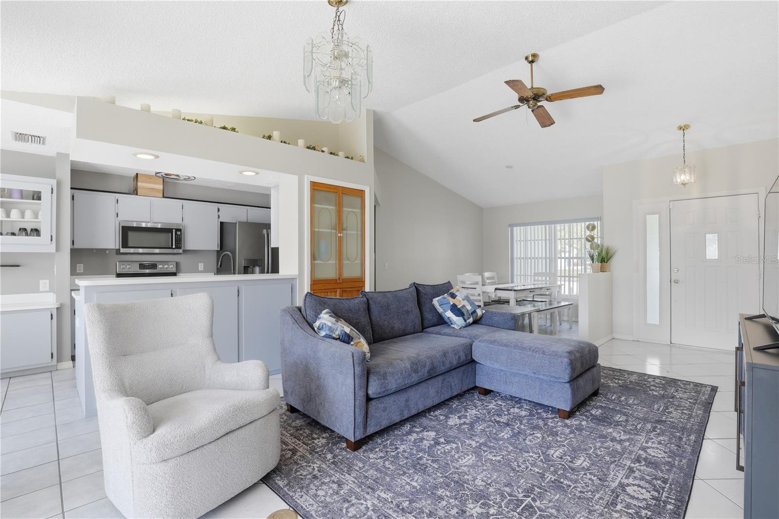 SPRING HILL - Residential