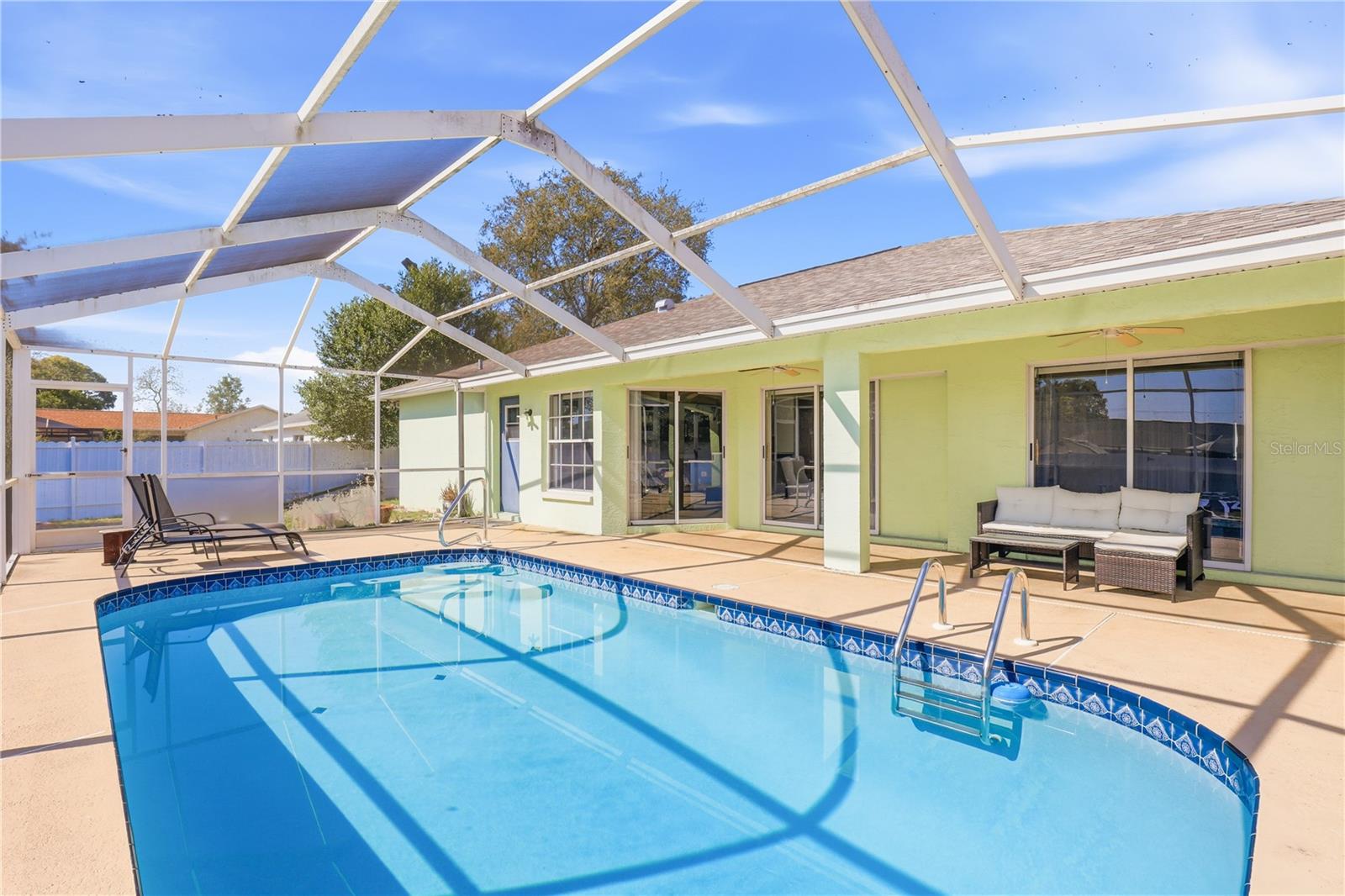 SPRING HILL - Residential