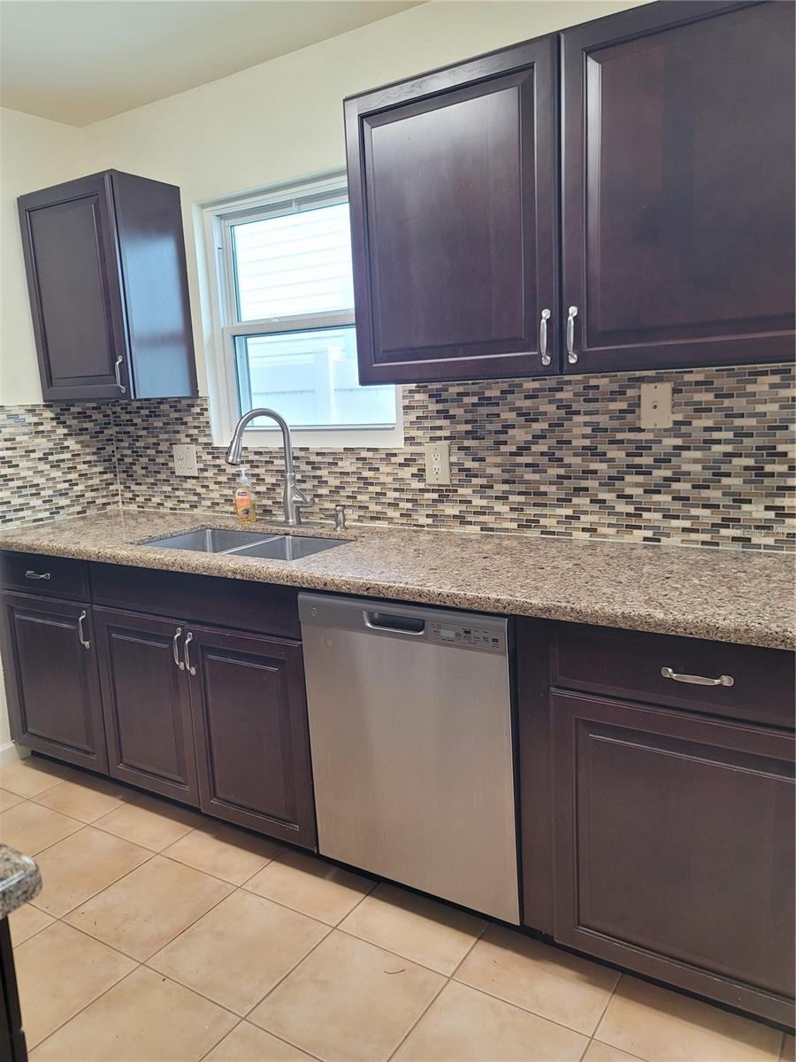 HUNTRIDGEA - Residential