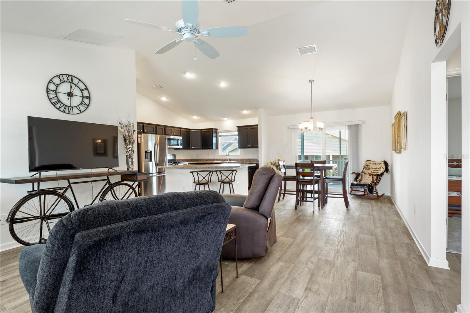 301 KLAMUT COURT