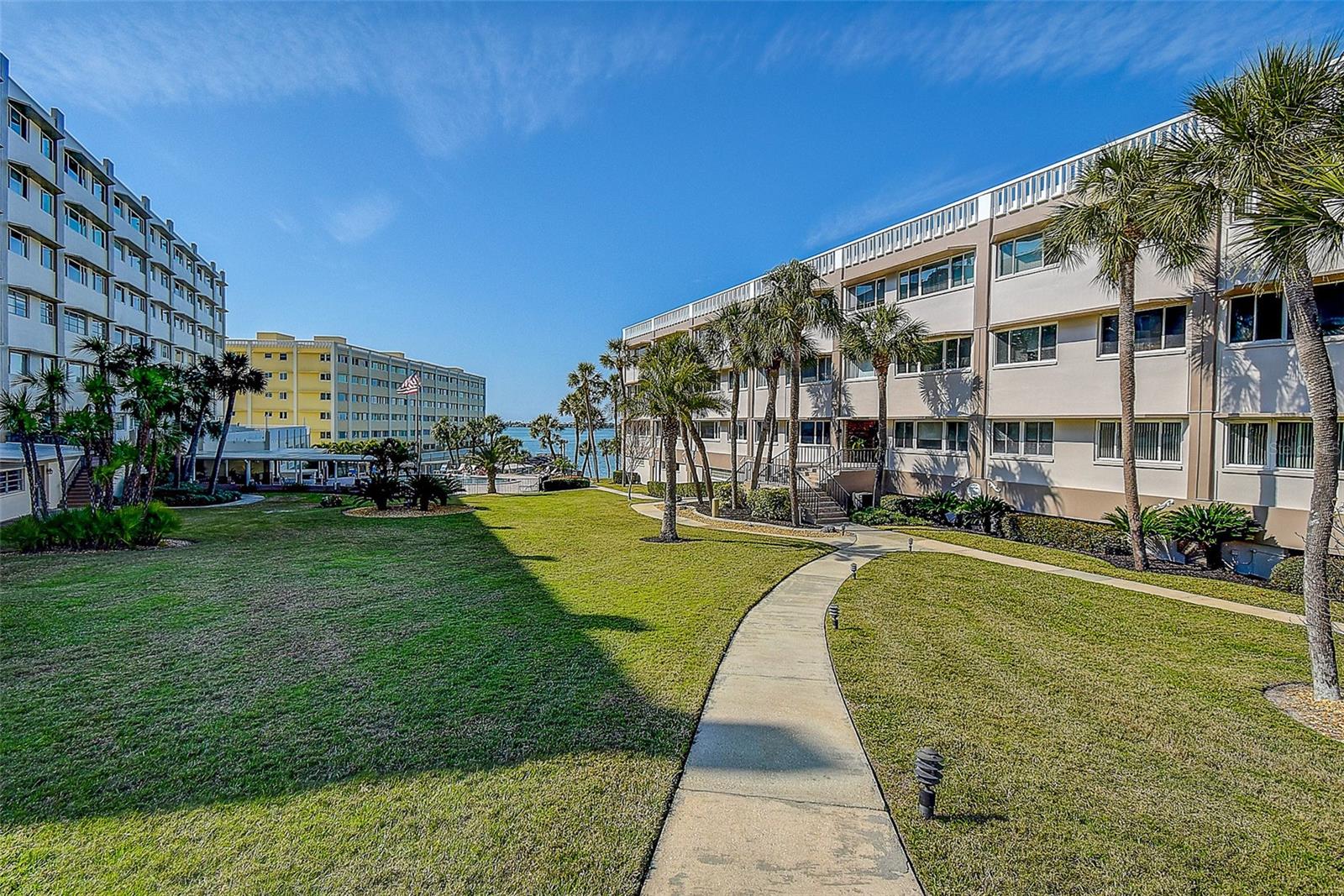 100 BLUFF VIEW DRIVE 514A