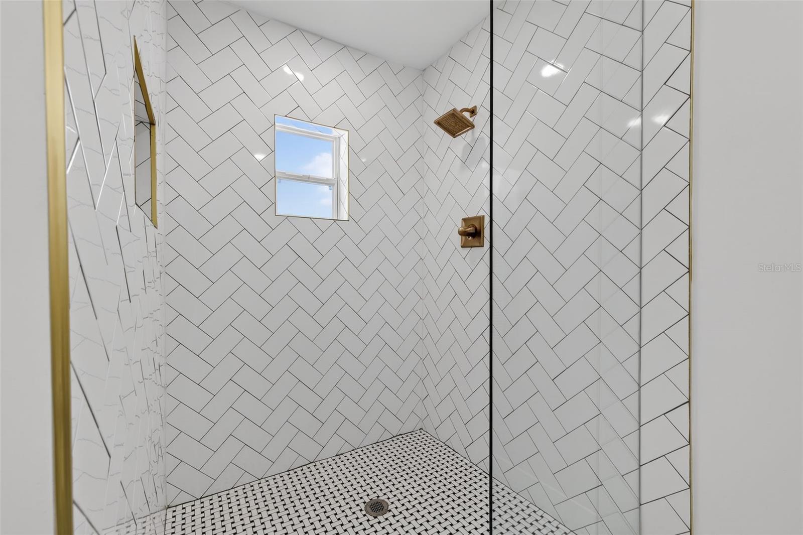 BELLEAIR ESTATES 1ST ADD - Residential