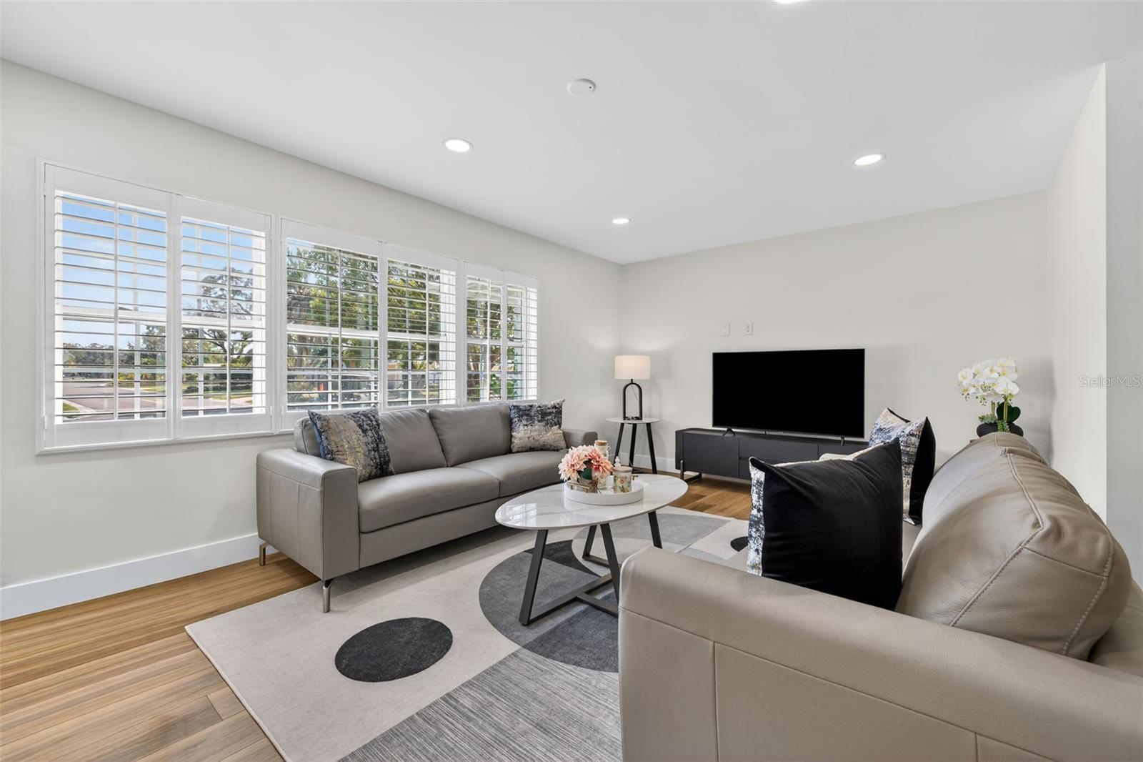 BELLEAIR ESTATES 1ST ADD - Residential