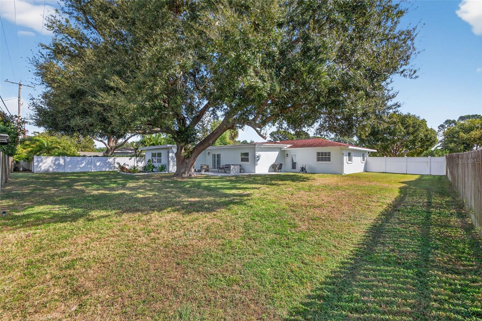 BELLEAIR ESTATES 1ST ADD - Residential