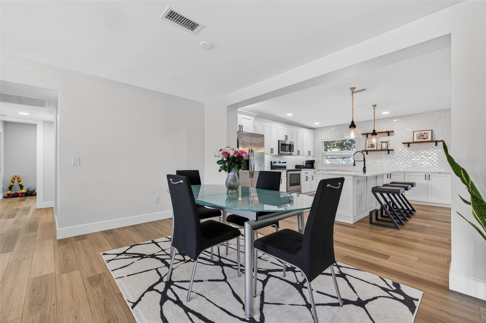 BELLEAIR ESTATES 1ST ADD - Residential