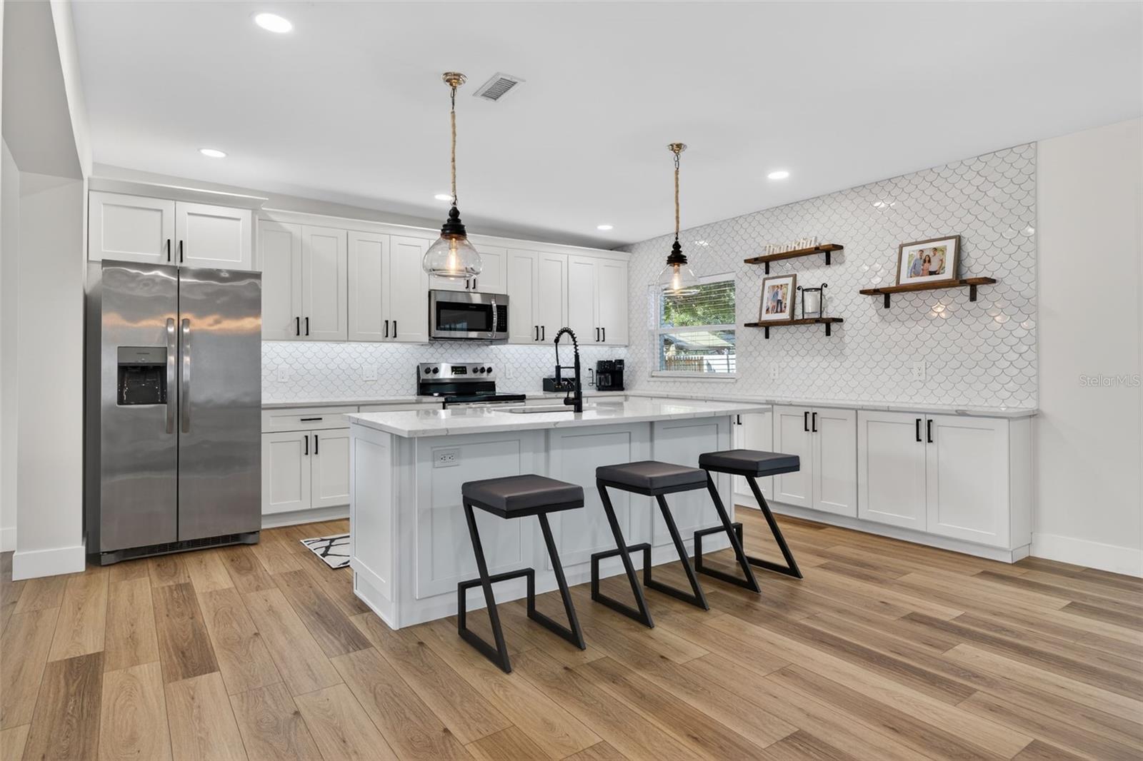 BELLEAIR ESTATES 1ST ADD - Residential