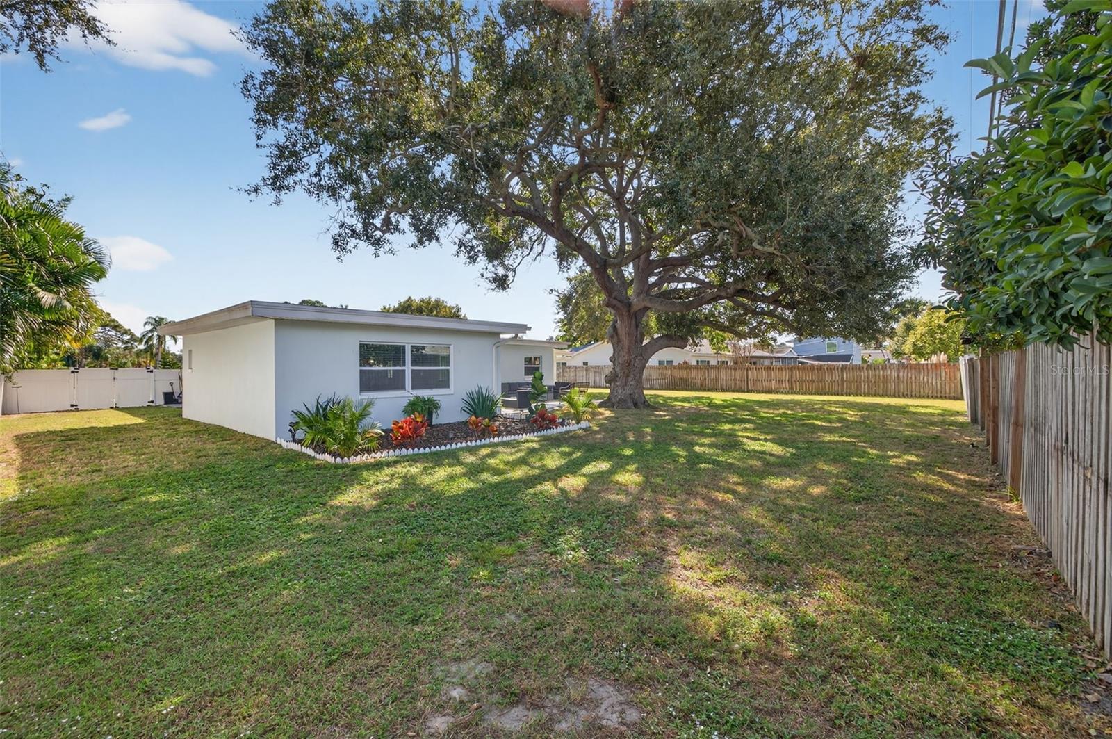 BELLEAIR ESTATES 1ST ADD - Residential