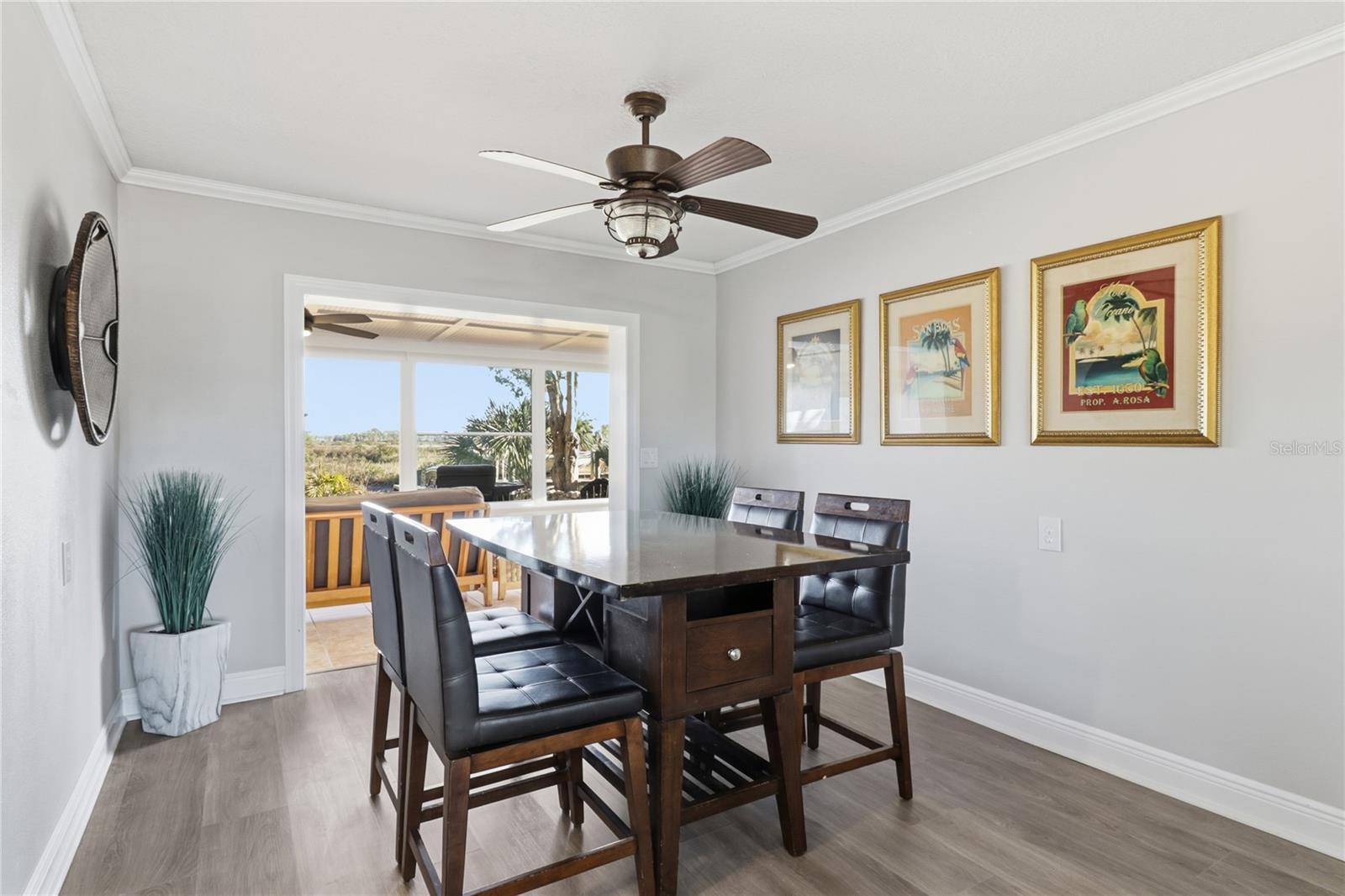 DIXIE SHORES UNIT 1 REPLAT - Residential