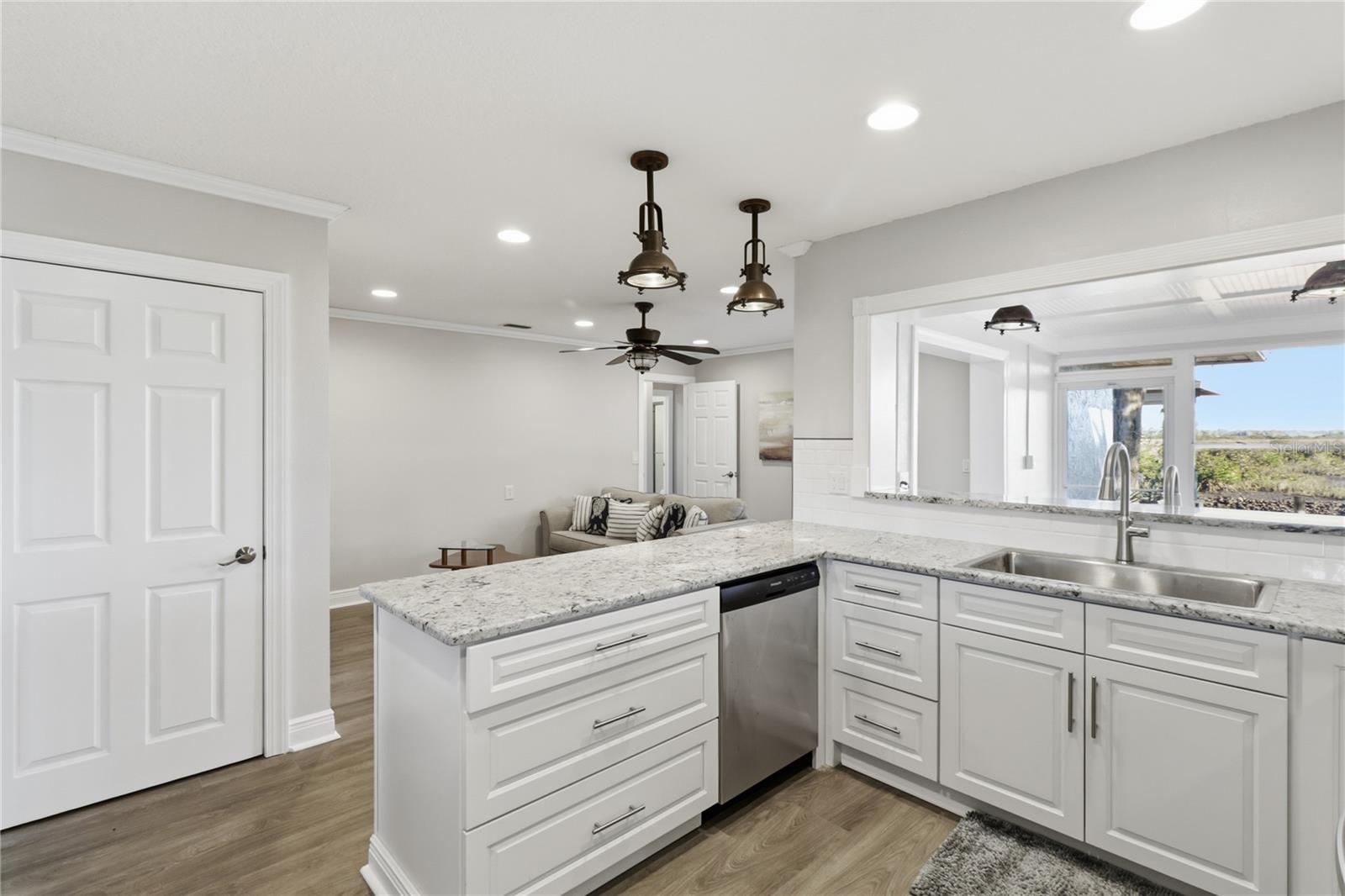 DIXIE SHORES UNIT 1 REPLAT - Residential