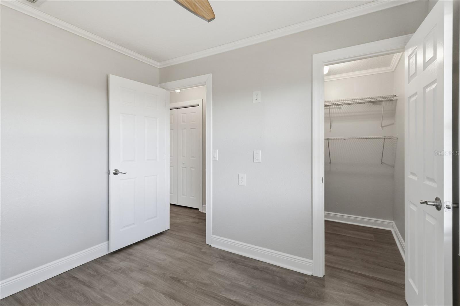 DIXIE SHORES UNIT 1 REPLAT - Residential