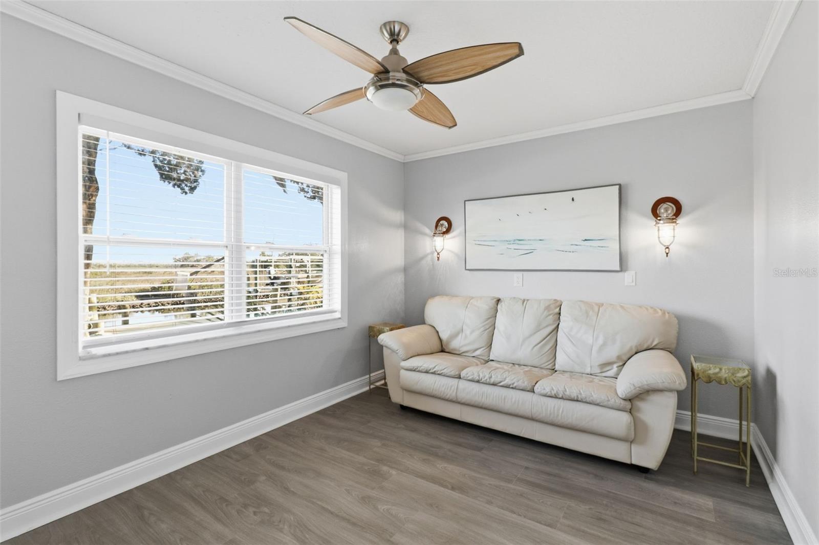 DIXIE SHORES UNIT 1 REPLAT - Residential