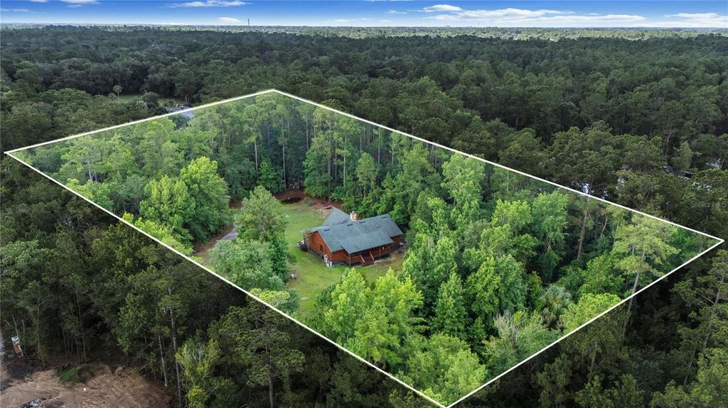 Photo of 712 Mallard Drive, Sanford, FL 32771 (MLS # O6422875)