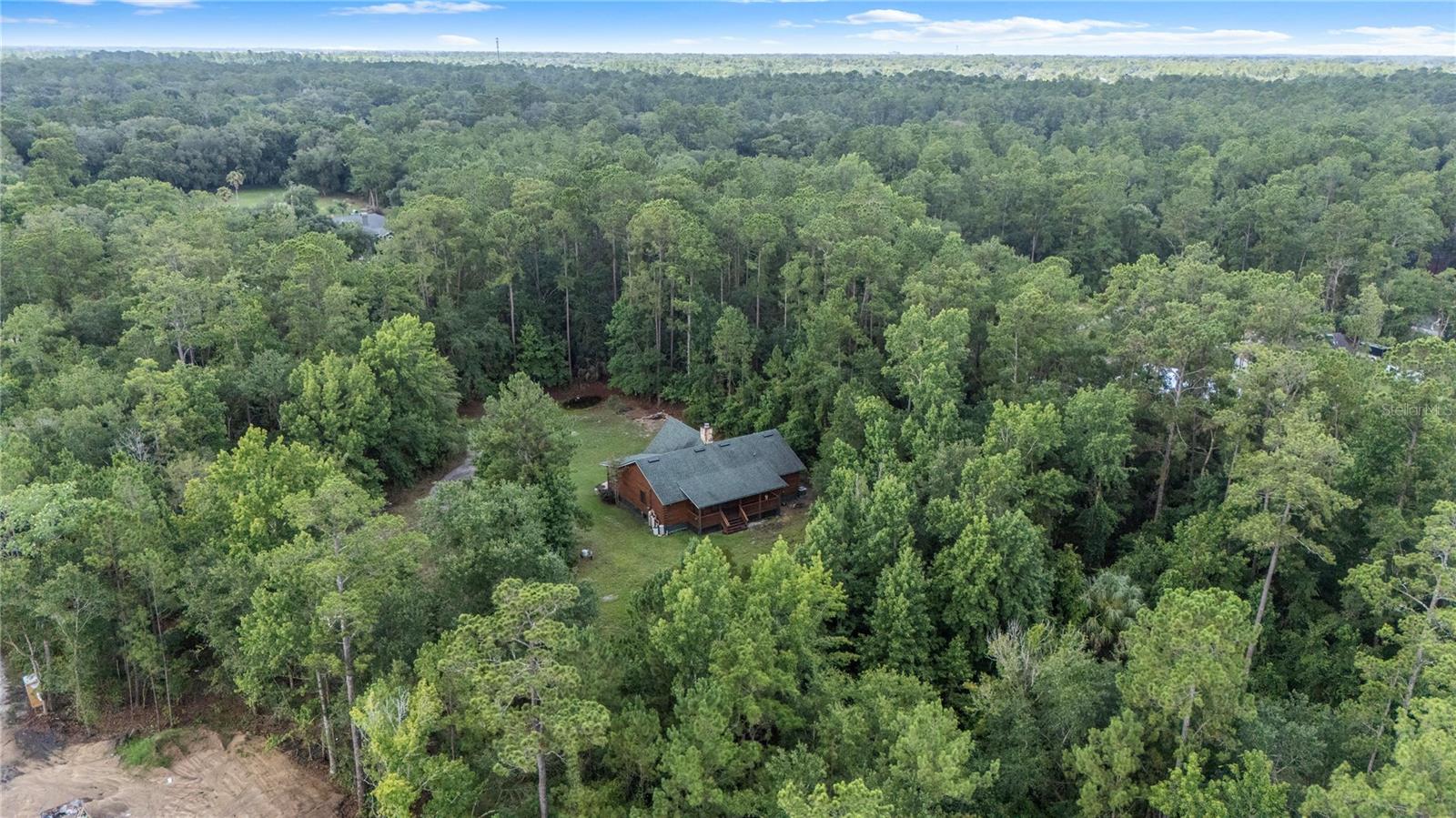 712 MALLARD DRIVE