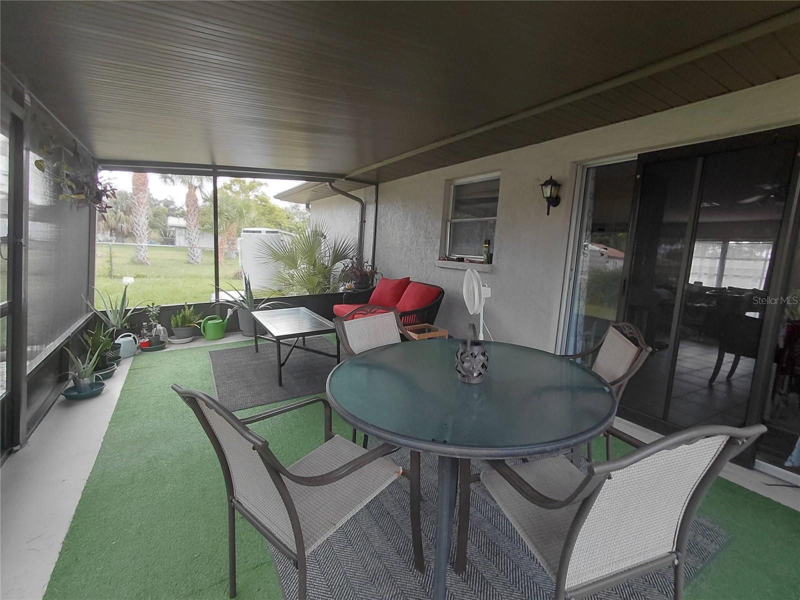 SOUTH VENICE - Residential Lease