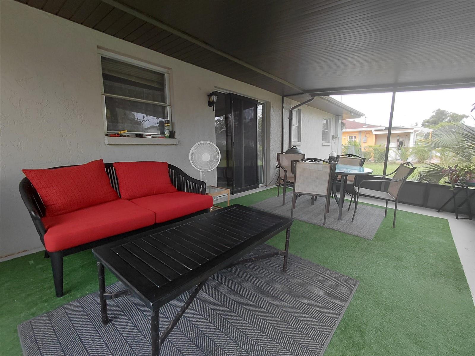 SOUTH VENICE - Residential Lease